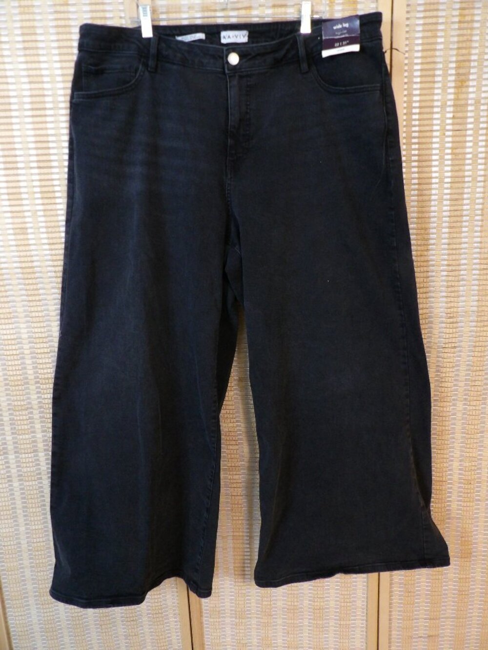 Women's Ava & Viv Wide Leg High-Rise Relaxed Fit Size 22 Stretch Denim